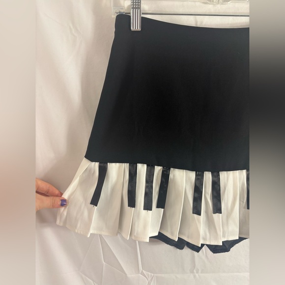 NWOT Piano Key Skort Women’s Size M - Picture 3 of 9